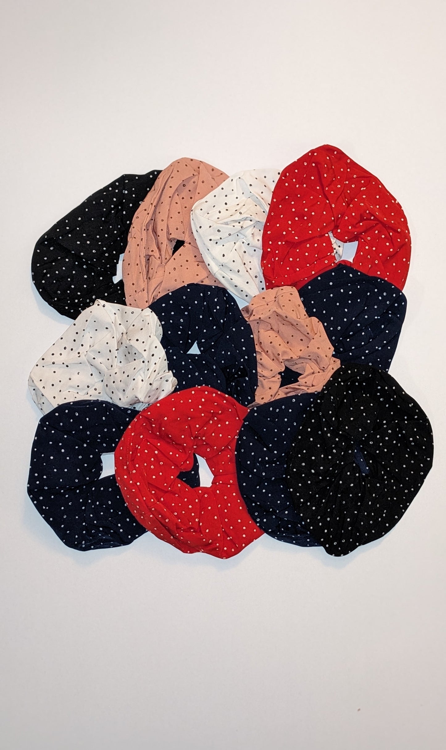 Large scrunches with dots - 11
